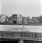 45754 Gezicht op de in aanbouw zijnde Daalsetunnel te Utrecht (noordzijde), met links enkele voor sloop bestemde huizen ...